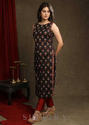 Trendy Black Floral Printed Sleeveless Kurta - Pant Optional