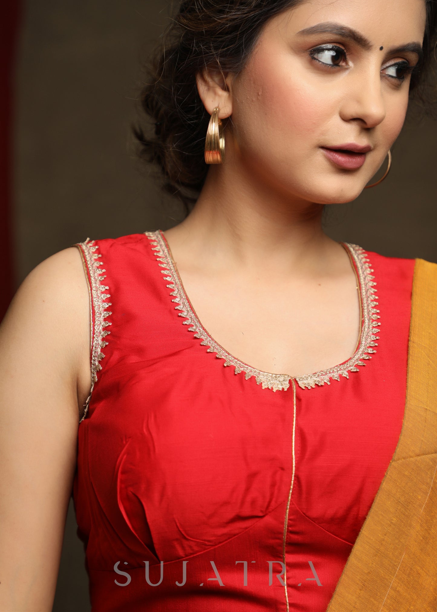 Red Cotton Silk Lace Highlight Sleeveless Cotton Silk Blouse