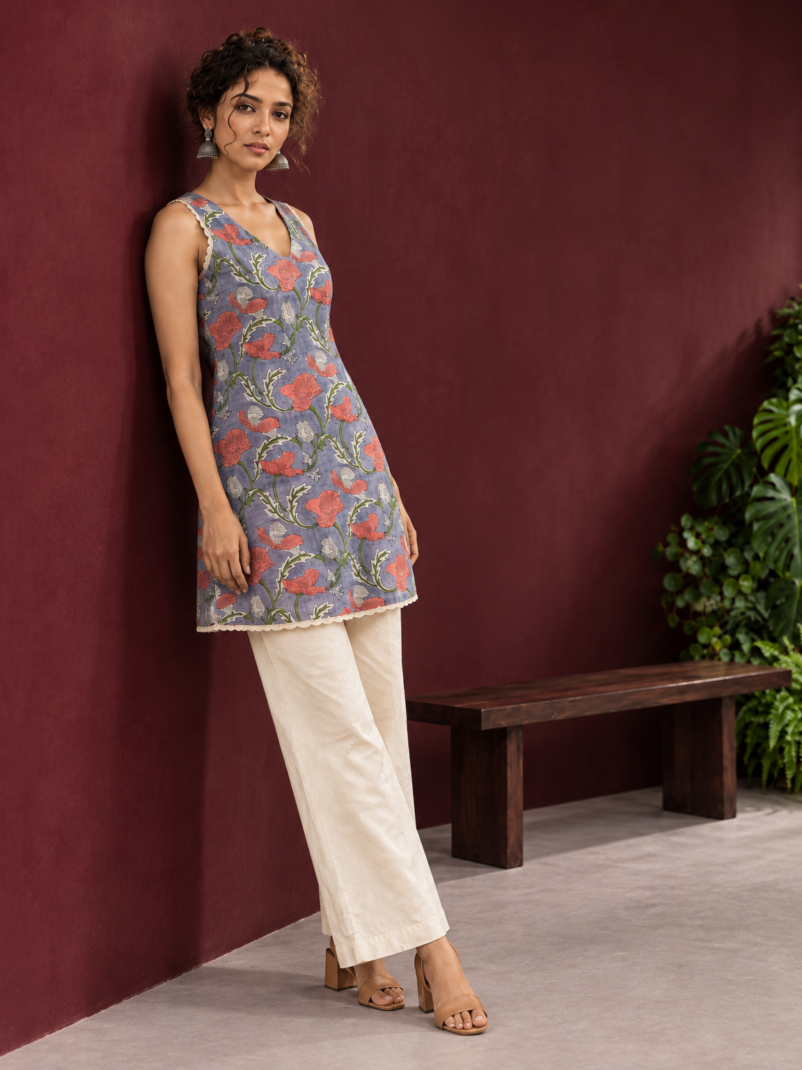 Grey Cotton Floral Printed Tunic with Lace Trim V-Neck and Sleeveless Design — side view — view 3