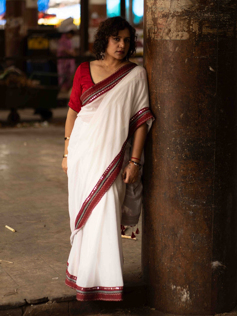 Graceful White Mul Cotton Saree with Ikat-Jamdani Border & Sparkling Mirror Lace Detailing