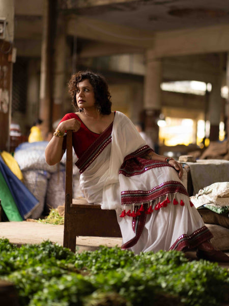 Graceful White Mul Cotton Saree with Ikat-Jamdani Border & Sparkling Mirror Lace Detailing