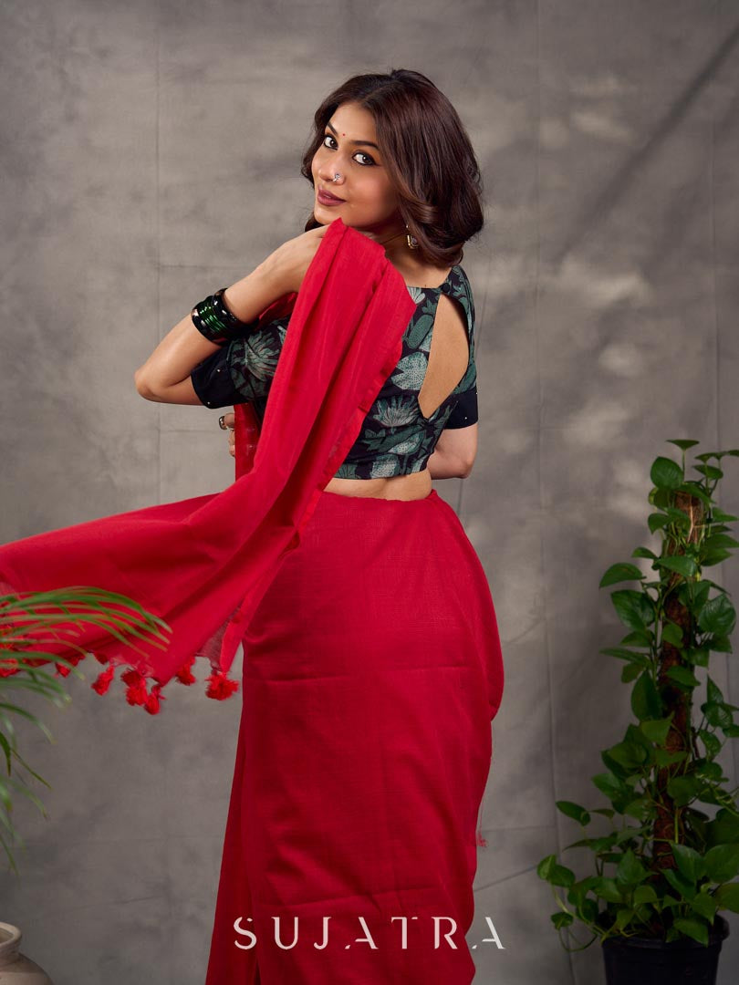 Stylish Dark Red Plain Cotton Saree