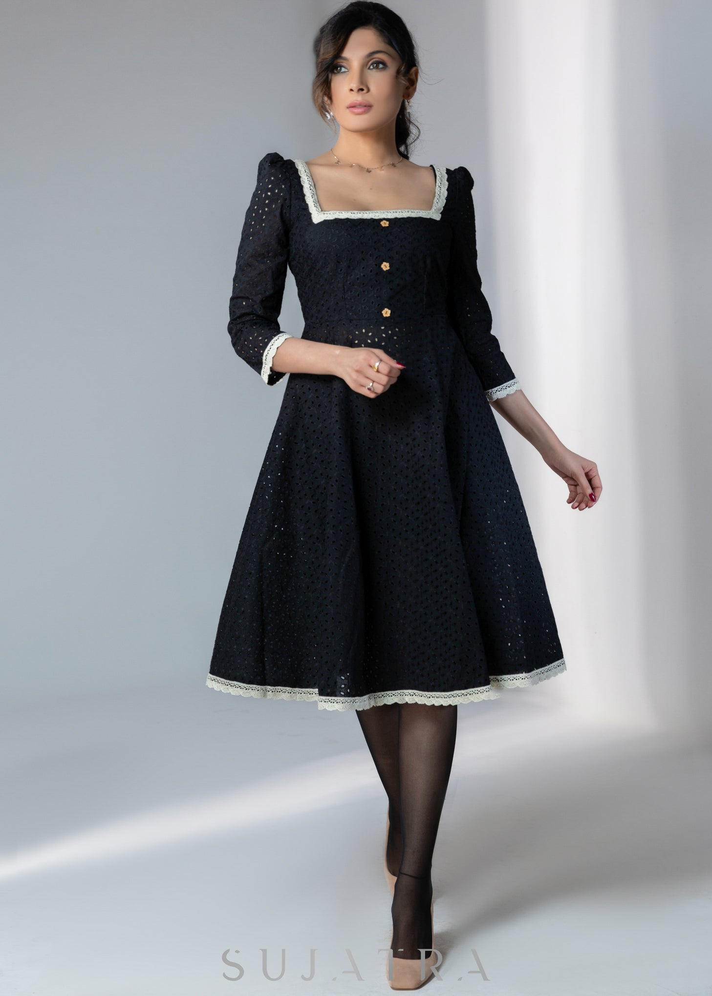 Exclusive black hakoba A-line dress with offwhite lace & wooden