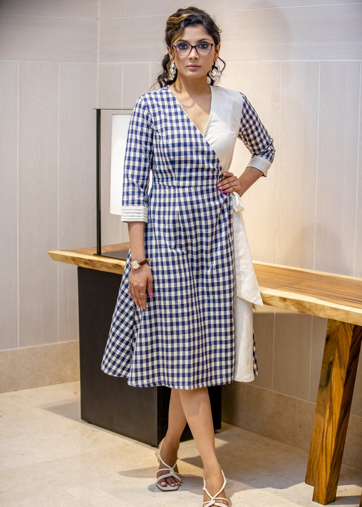 Exclusive chequered cross over cotton dress with belt