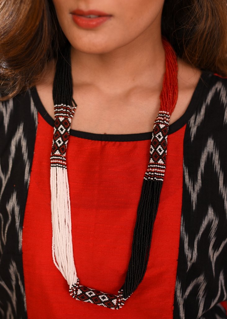 Exclusive red & white Seed beeds handcrafted necklace - Sujatra