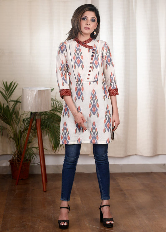 Exclusive white Ikat tunic with Ajrakh collar