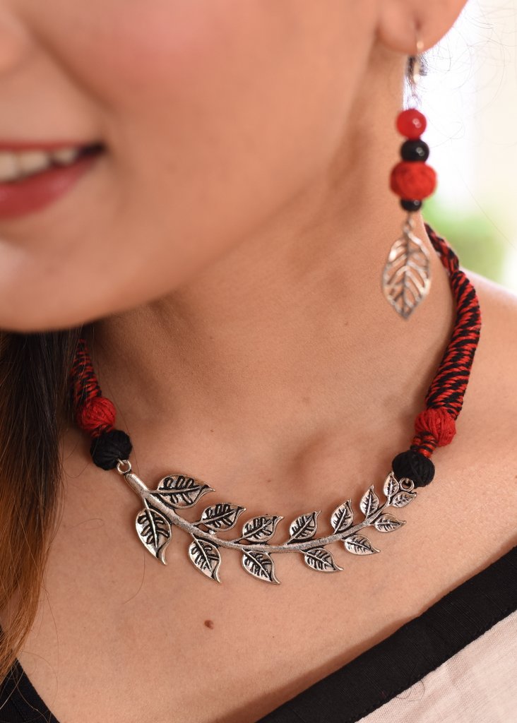 Exclusive leaf design necklace set - Sujatra