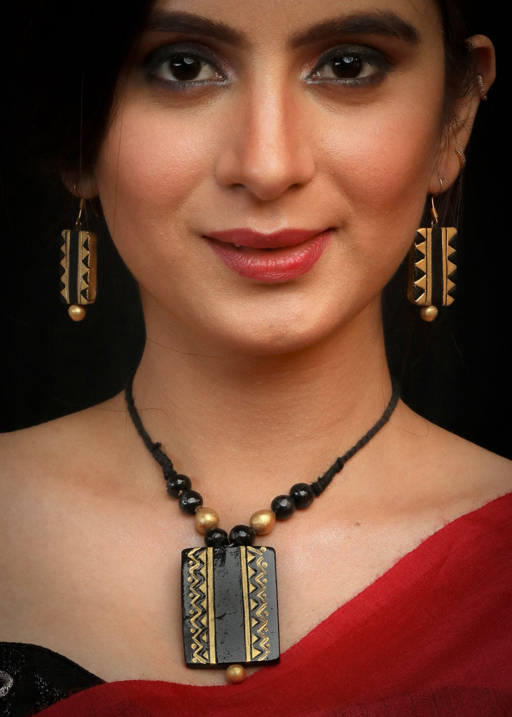 Gold & Black terracotta neck piece with earrings