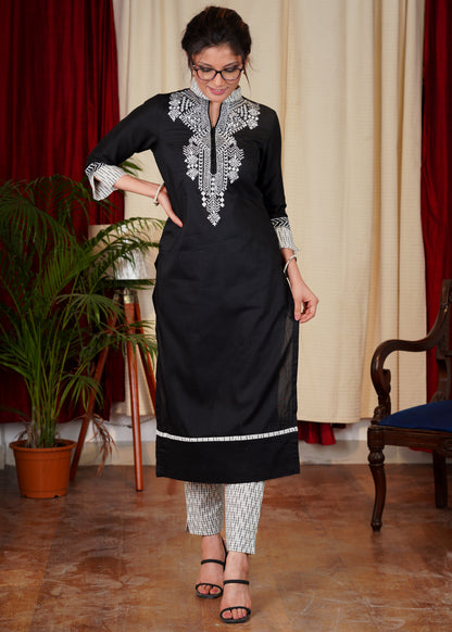 Graceful Ikat Combination Kurta