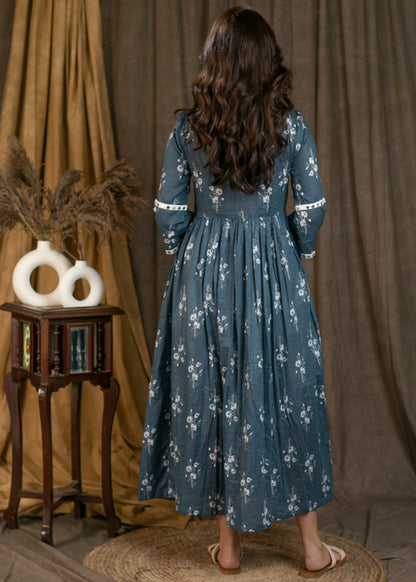 Exclusive grey floral print gown with attached jacket
