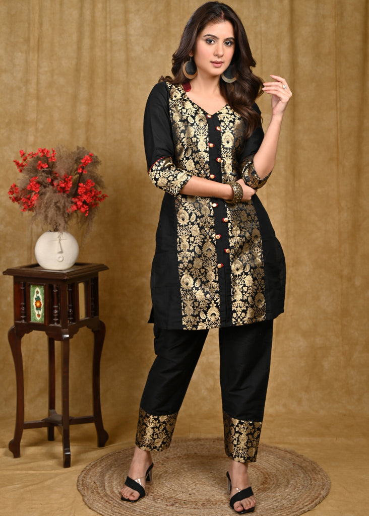 Buy Black Gold Printed Festive Winter Kurta And Pants Set Online - Aurelia