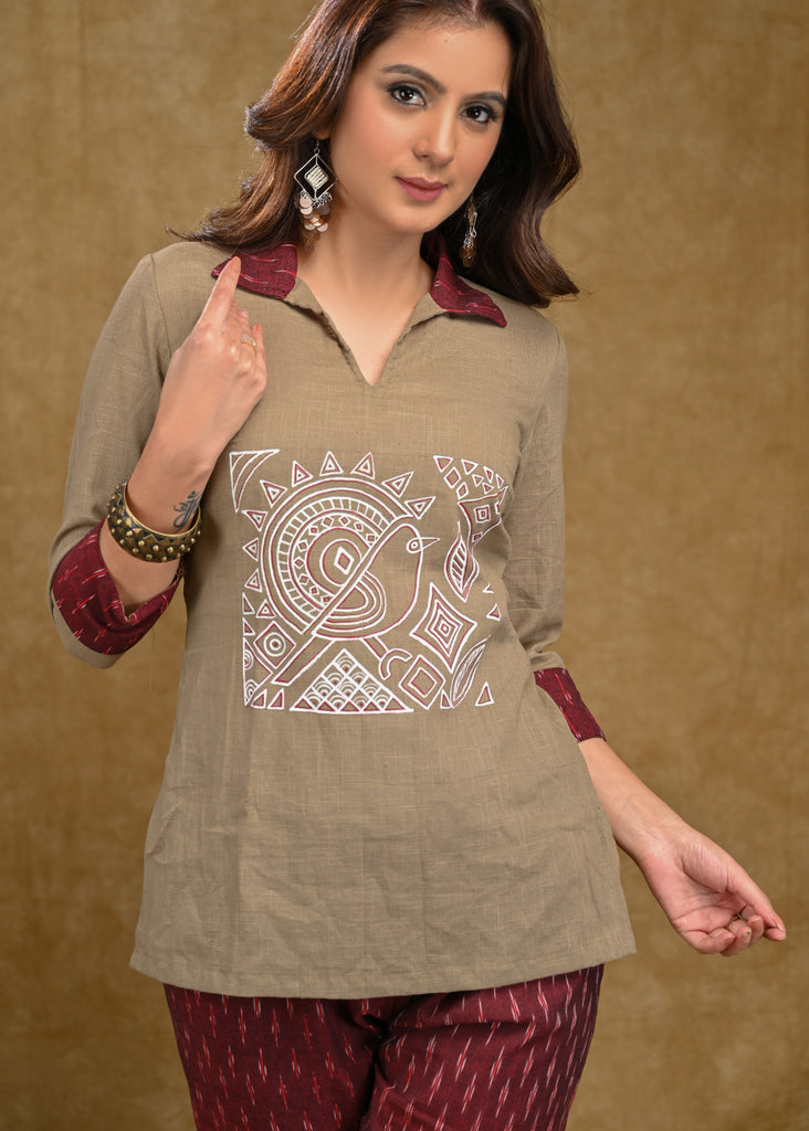 Beige Cotton Top with Exclusive Gond Painting and Maroon Ikaat Collar