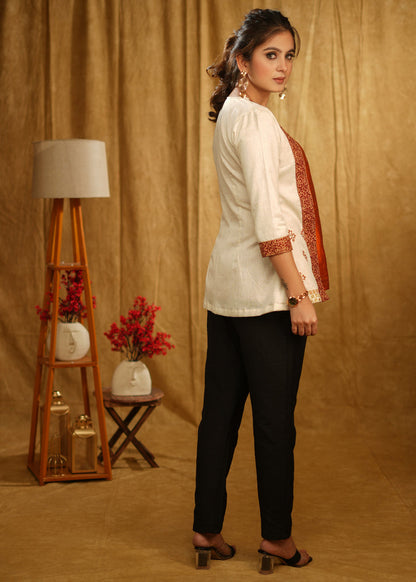 Cream Jacket With Delicate Embroidered Detailing - Inner optional