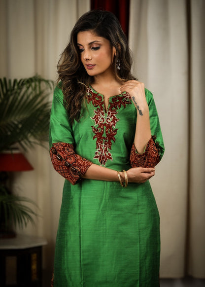 Straight Cut Green Cotton Silk Kurta with Ajrakh and Embroidered Patch Work