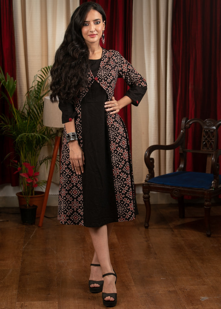 LNB 5301 BANARASI SILK JACQUARD WEAVING ZARI WORK NEW BEAUTIFUL READYMADE  SHORT JACKET STYLE LATEST FANCY LONG DESIGNER PARTY WEAR EXCLUSIVE GOWN  BEST DESIGN SUPPLIER IN INDIA UK USA - Reewaz International |