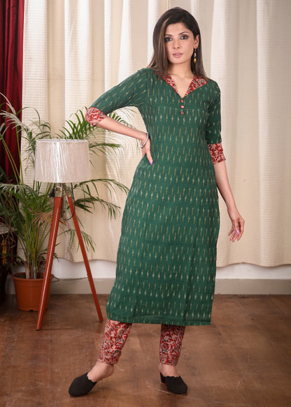 Dussehra Sale — Simple and Elegant Cotton Ikat Kurta With kalamkari Collar and Cuff and Wooden Buttons
