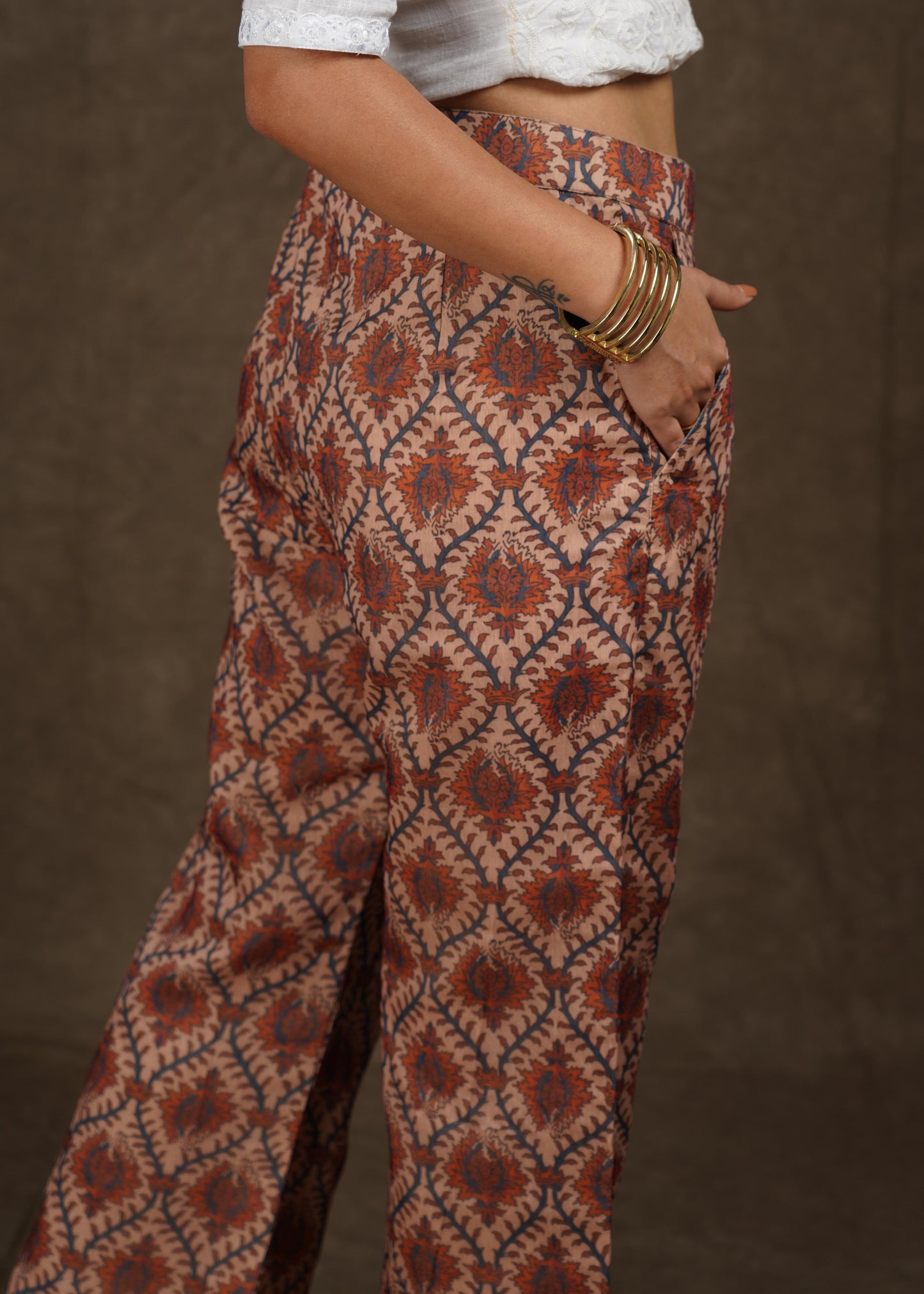 Elegant chanderi Boroque print wide leg straight fit pant