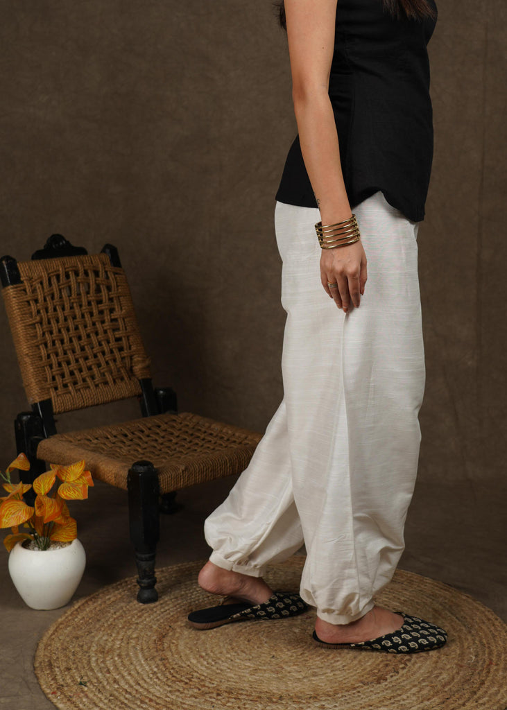 Pleated Silk Pant | Womens Silk Pants | Ura Maku | IKKIVI