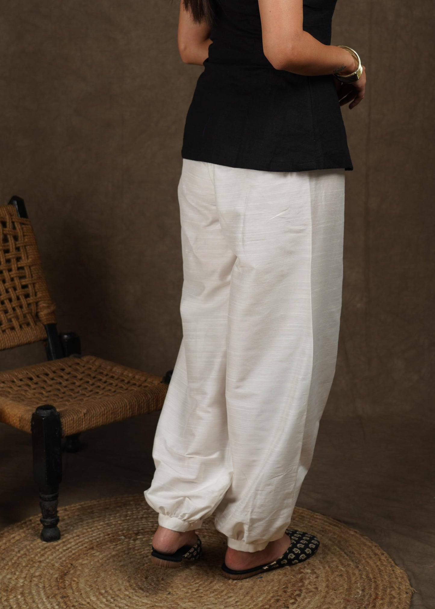 Elegant white cotton silk lantern pants