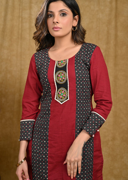 Simple And Elegant Cotton Tunic withhandmade Kutch Mirror Work on Yoke