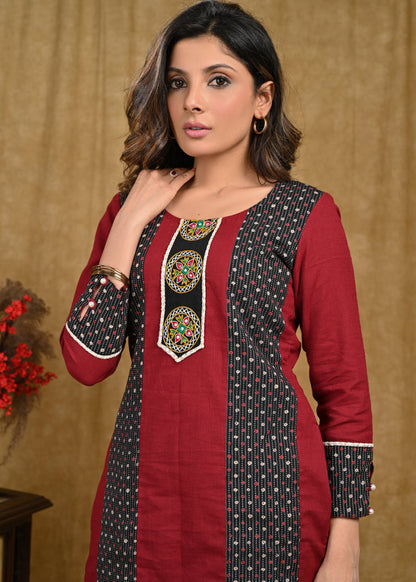 Simple And Elegant Cotton Tunic withhandmade Kutch Mirror Work on Yoke