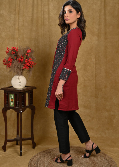 Simple And Elegant Cotton Tunic withhandmade Kutch Mirror Work on Yoke