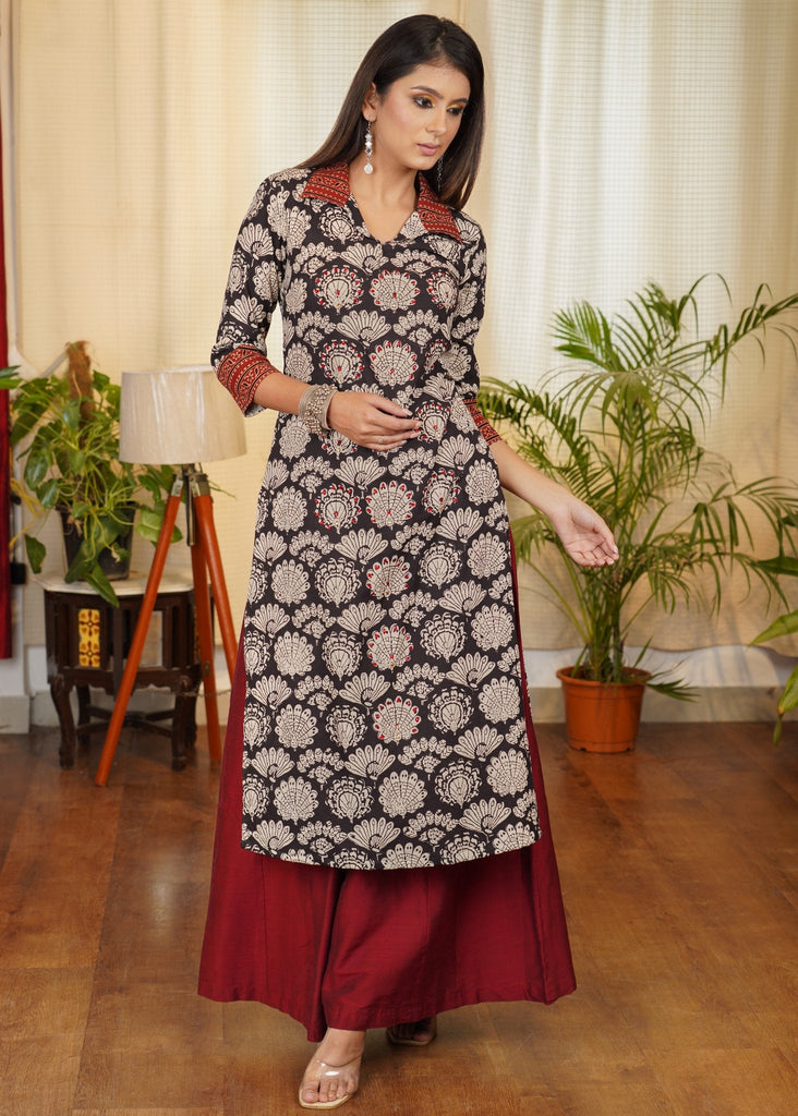 Smart Straight Cut Cotton Printed Kurta with exclusive Red Glass Bead Work