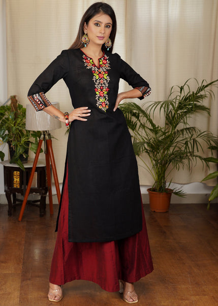 Tips To Select Beautiful and Appealing Indian Designer Kurtis Online   Latest Designer Kurtis