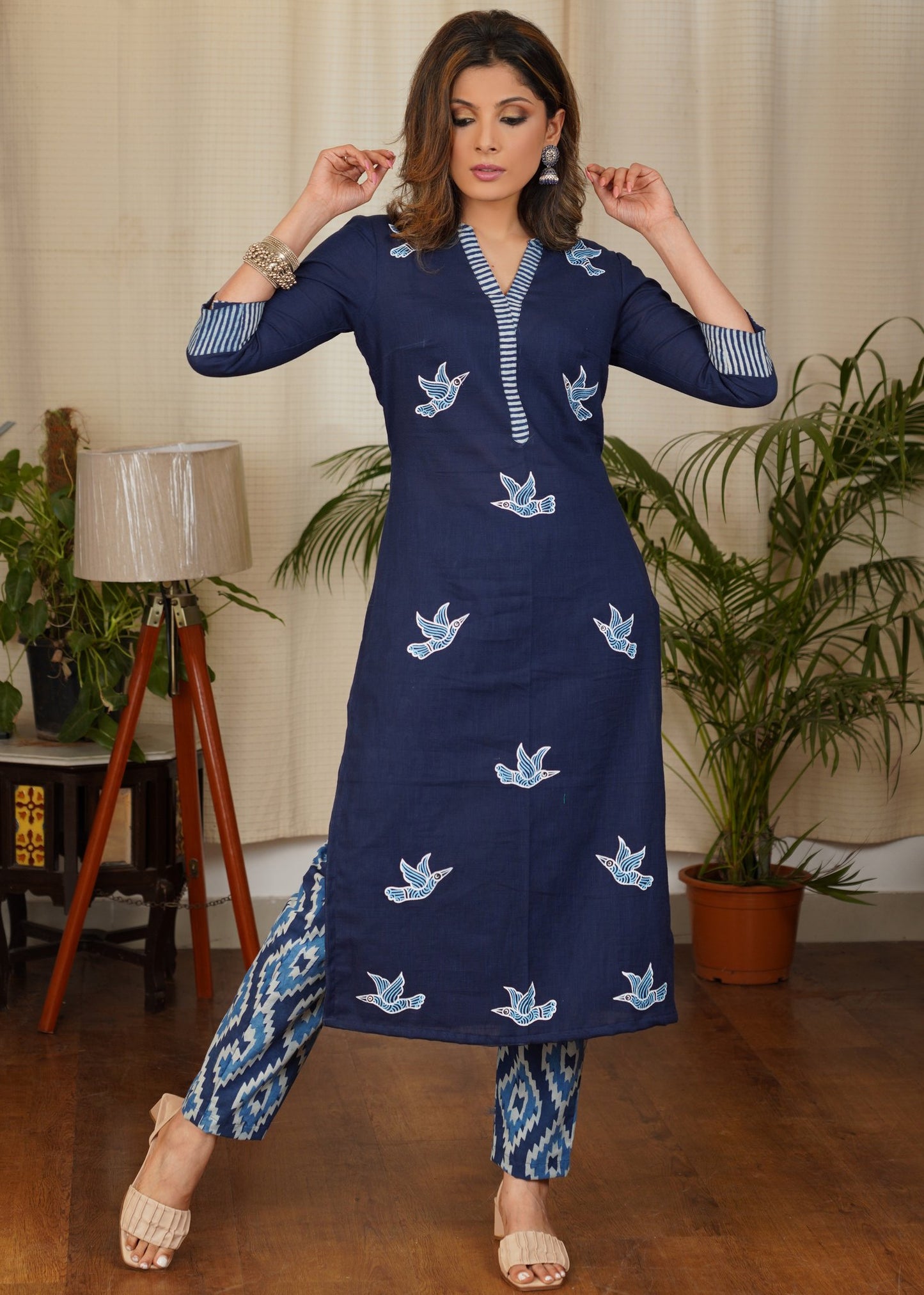 Tasteful Cotton Indigo Combination Kurta With Hand Painted Gond Art Birds Motif
