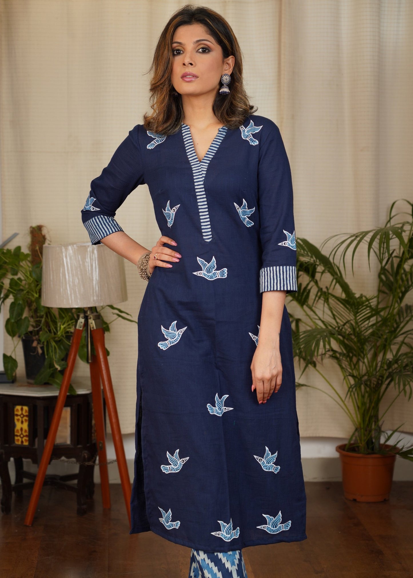 Tasteful Cotton Indigo Combination Kurta With Hand Painted Gond Art Birds Motif