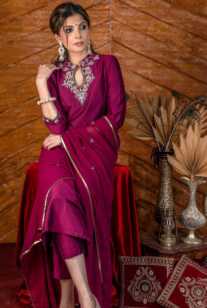 Magenta cotton silk kurta with Exquisit stone work on yoke