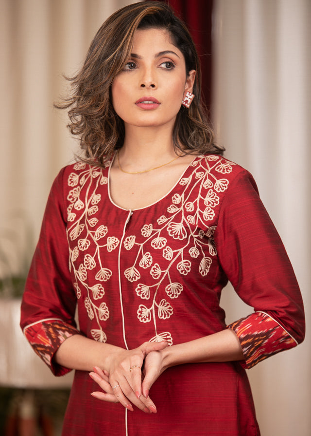 Straight Cut Marron Cotton Silk Kurta with Gracefully Embroidered Yoke.