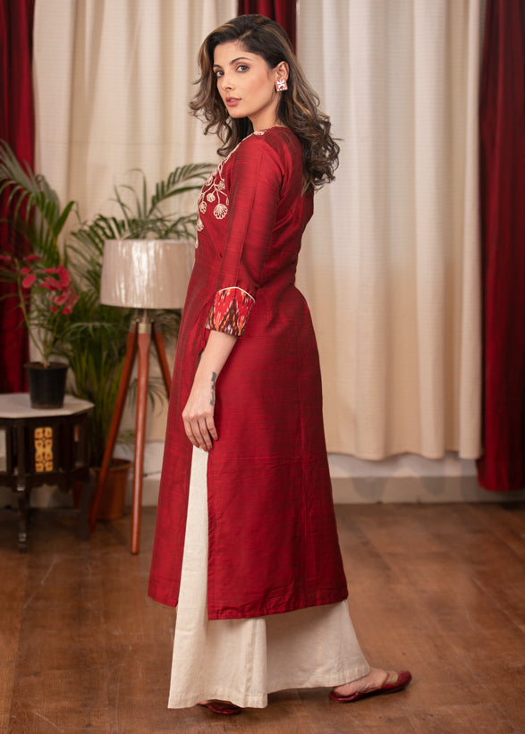 Straight Cut Marron Cotton Silk Kurta with Gracefully Embroidered Yoke.